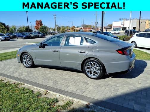 2023 Hyundai SONATA SEL