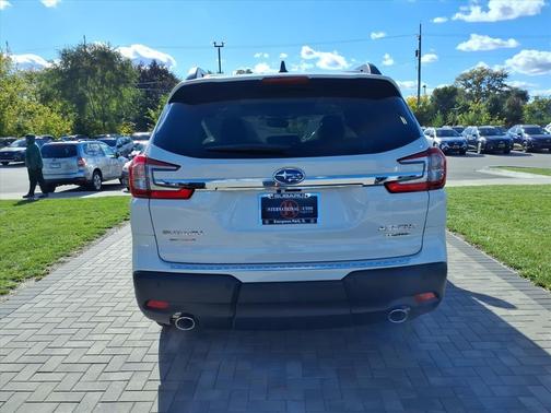 2025 Subaru Ascent Limited 8-Passenger