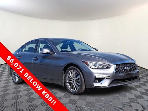 2022 INFINITI Q50 LUXE