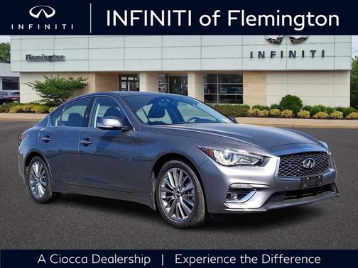2022 INFINITI Q50 LUXE