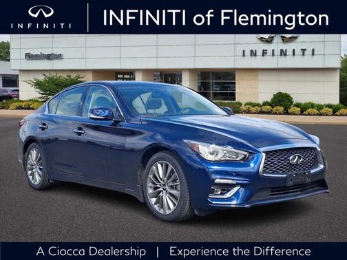 2022 INFINITI Q50 LUXE