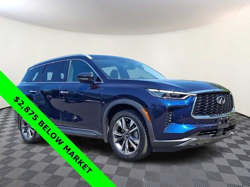 2022 INFINITI QX60 LUXE