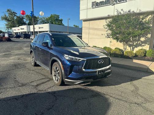 2022 INFINITI QX60 LUXE