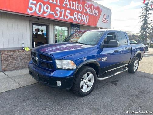 2015 RAM 1500 SLT