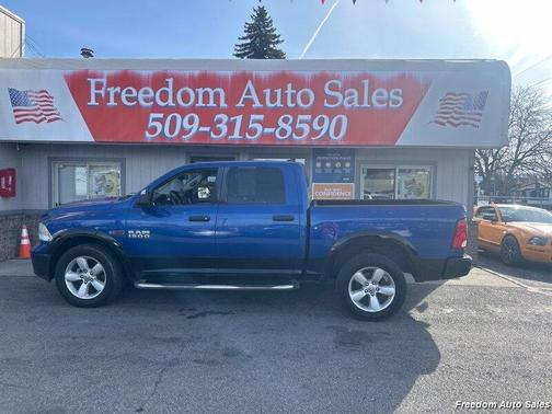 2015 RAM 1500 SLT