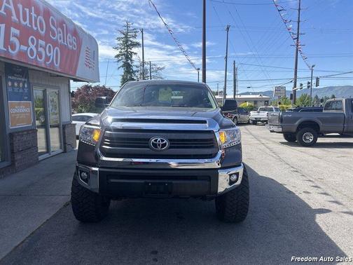 2014 Toyota Tundra SR5