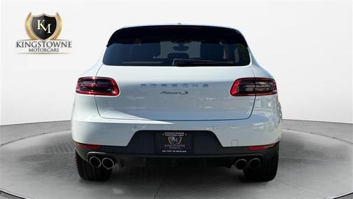 White 2016 Porsche Macan S