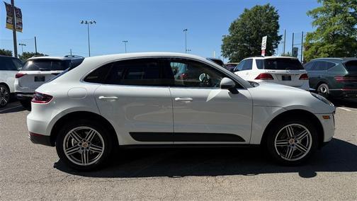 White 2016 Porsche Macan S