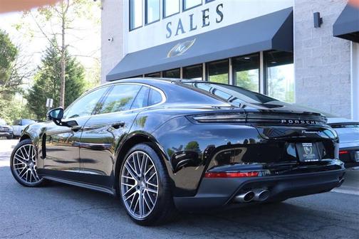2025 Porsche Panamera 4
