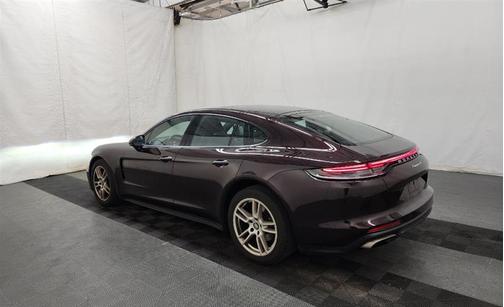2022 Porsche Panamera 4