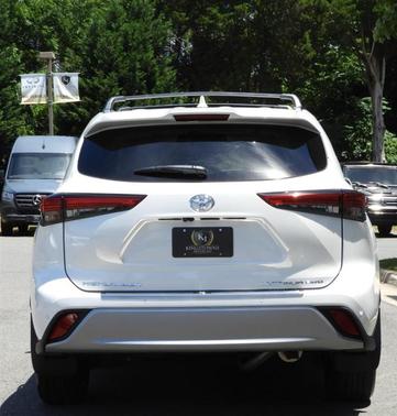 Photo 5 of 37 of 2020 Toyota Highlander Platinum