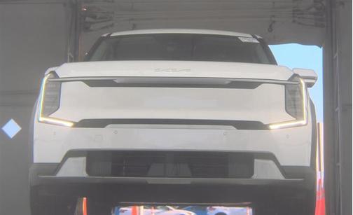 2024 Kia EV9 Light Long Range