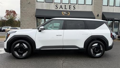 2024 Kia EV9 Light Long Range