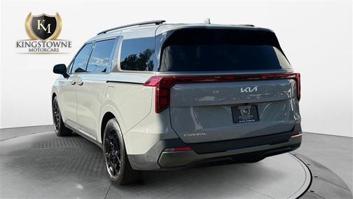 Ceramic Silver 2025 Kia Carnival SX