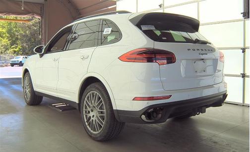 2018 Porsche Cayenne Platinum Edition