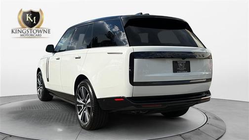 Fuji White 2024 Land Rover Range Rover P530 SE