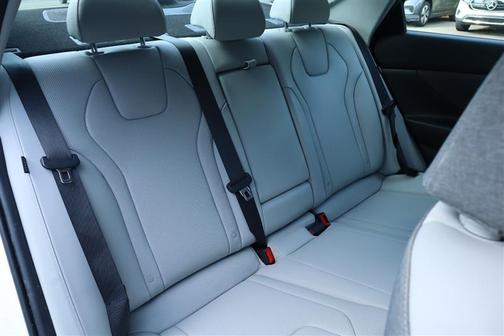 2024 Hyundai ELANTRA HEV Limited
