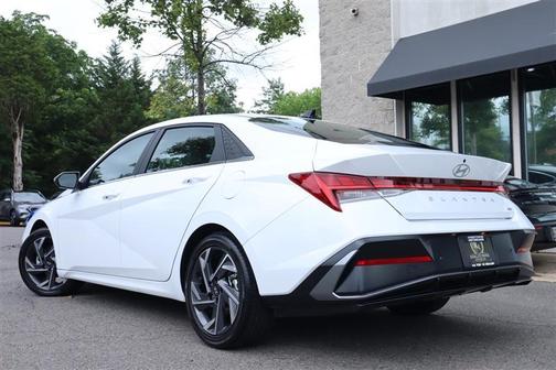 2024 Hyundai ELANTRA HEV Limited