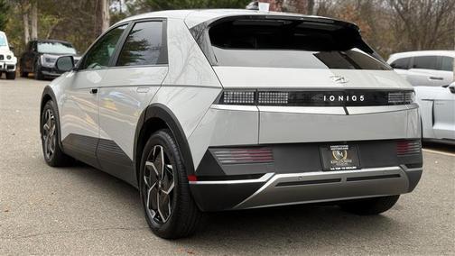 2022 Hyundai IONIQ 5 SE