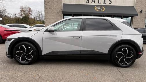 2022 Hyundai IONIQ 5 SE