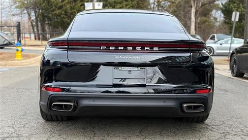 2025 Porsche Panamera 4