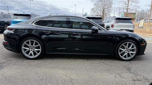 2025 Porsche Panamera 4