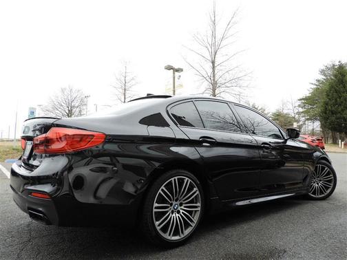 Photo 4 of 33 of 2019 BMW M550 i xDrive