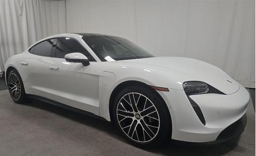 2022 Porsche Taycan Base
