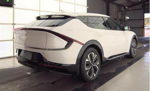 2023 Kia EV6 Wind