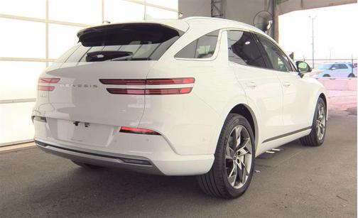 2024 Genesis Electrified GV70 Advanced