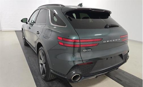 2023 Genesis GV70 2.5T