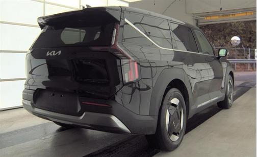 2024 Kia EV9 Light Long Range