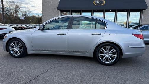 2011 Hyundai Genesis 4.6