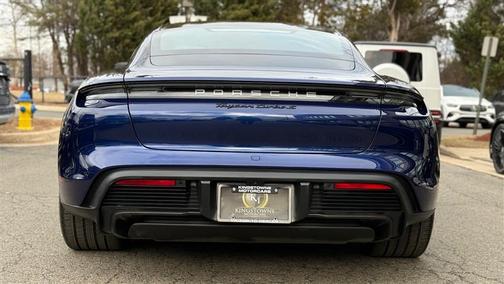 2022 Porsche Taycan Turbo