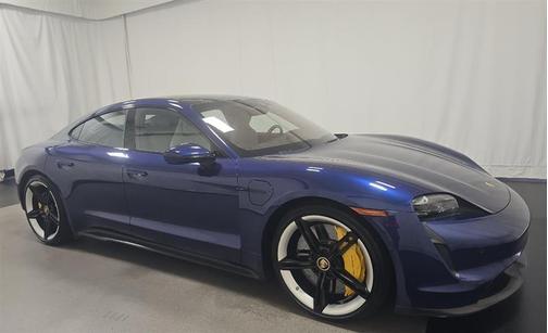2022 Porsche Taycan Turbo