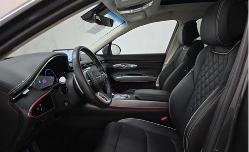 2024 Genesis Electrified GV70 Advanced