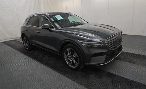 2024 Genesis Electrified GV70 Advanced