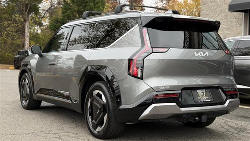 2024 Kia EV9 Land