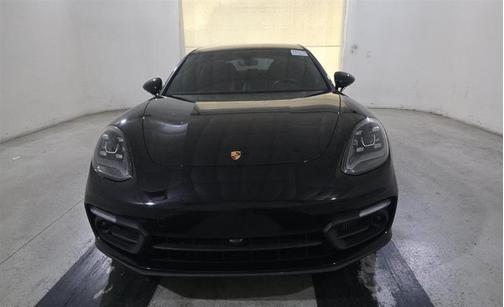 2023 Porsche Panamera Platinum Edition