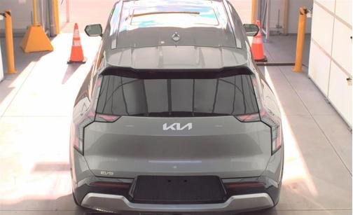 2024 Kia EV9 Land