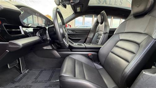 2022 Porsche Taycan GTS