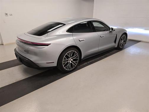 2021 Porsche Taycan Base