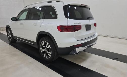 Polar White 2025 Mercedes-Benz GLB 250 Base
