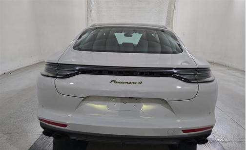 2023 Porsche Panamera 4