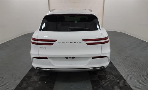 2024 Genesis Electrified GV70 Advanced