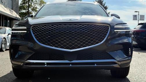 2024 Genesis GV70 2.5T