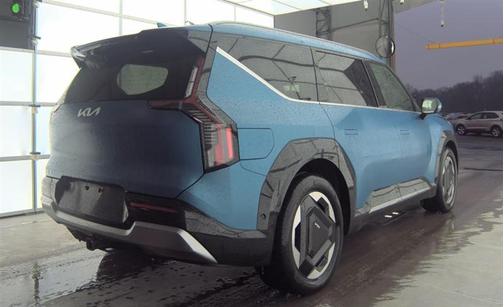 2024 Kia EV9 Land