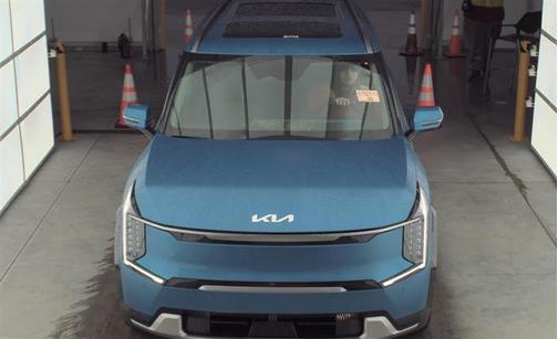 2024 Kia EV9 Land