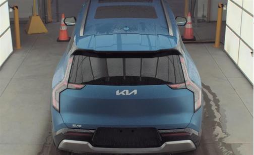 2024 Kia EV9 Land