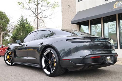 2022 Porsche Taycan Turbo S